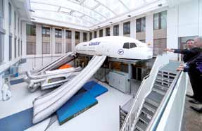 TOP_Magazin_Business_PR_Condor_Herbst_2012_3 Das Trainingszentrum in der neuen Condor-Zentrale