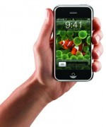 Das iPhone liegt gut in der Hand