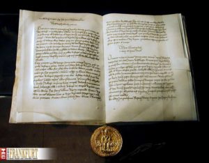Sieben Exemplare der Goldenen Bulle gibt es, aber nur das Frankfurter genießt den Status eines Reichsexemplars