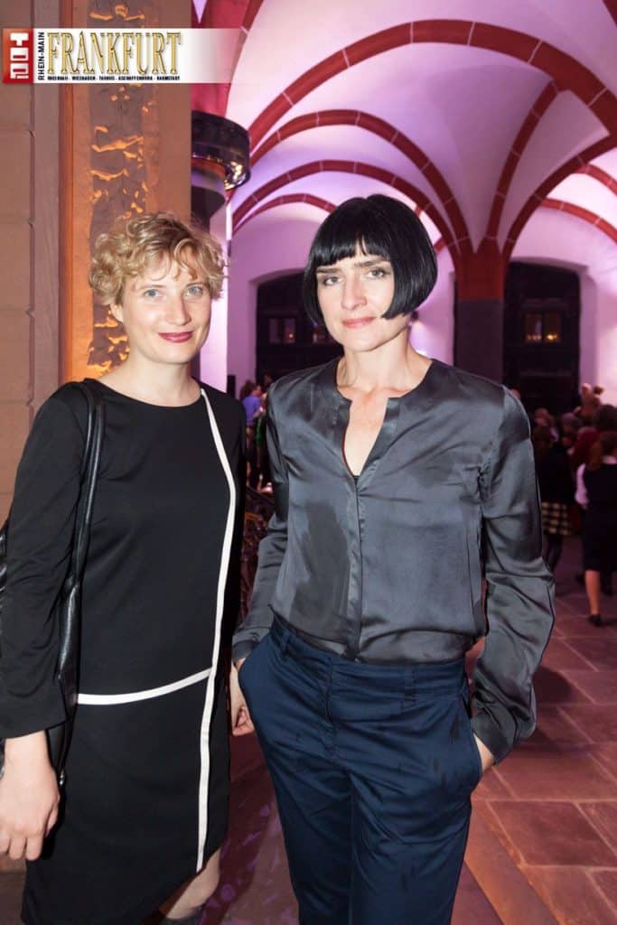 Shortlist-Autorin Monika Zeiner mit Literaturagentin Michaela Röll