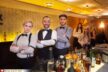 Barkeeper David Weidemann Rheingold Berlin mit Team