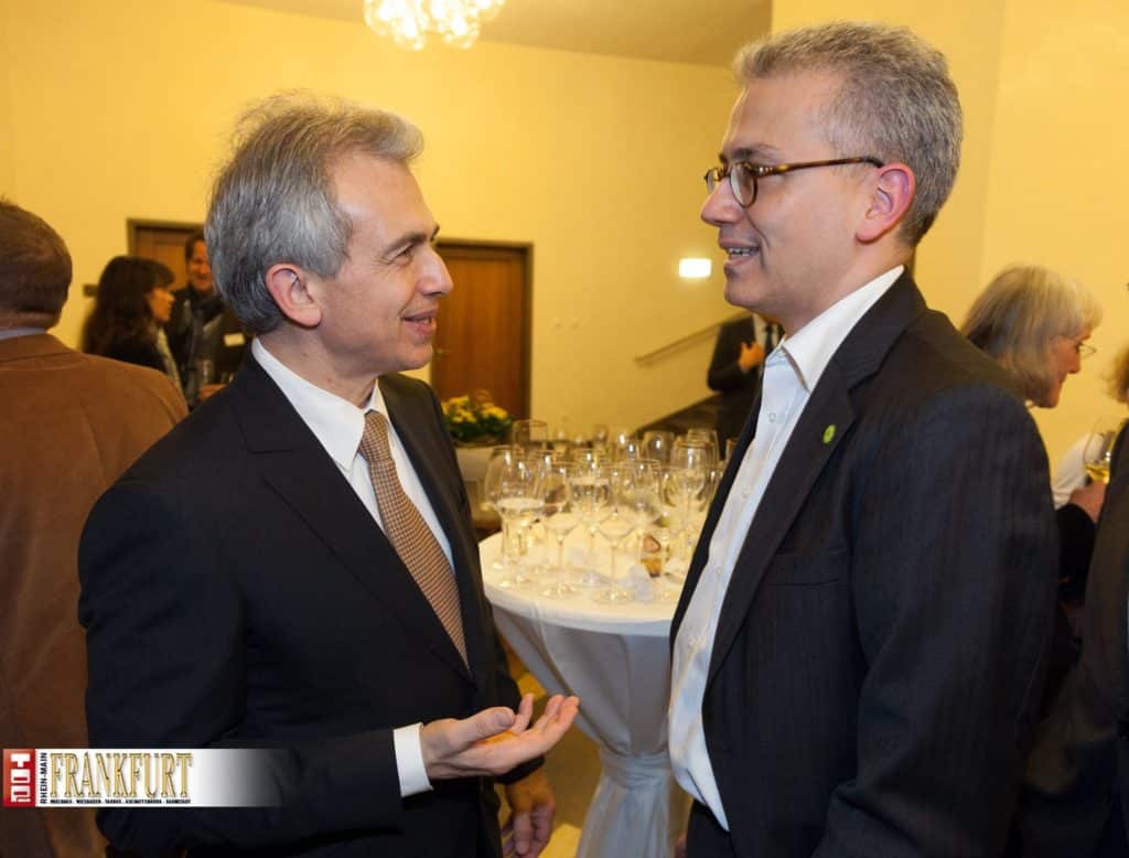 Oberbürgermeister Peter Feldmann im Gespräch mit dem designierten hessischen Wirtschaftsminister Tarek Al- Wazir