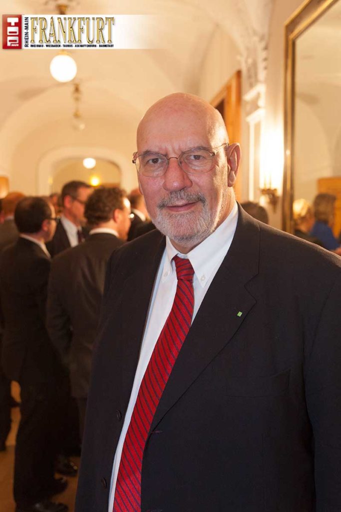 Der Vorsitzende des Rheingau Musik Festivals Claus Wisser