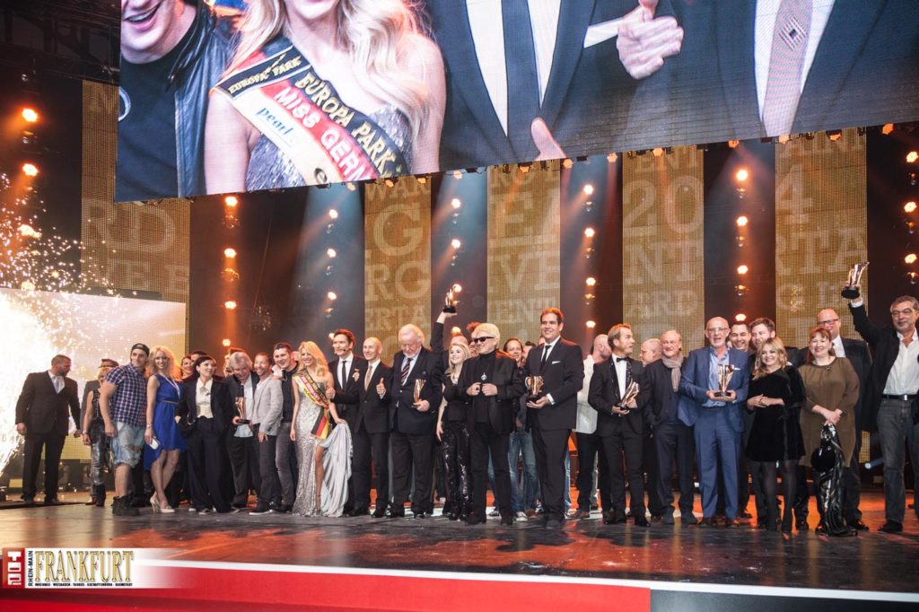 Alle Laudatoren, Preisträger und Showacts auf der Bühne