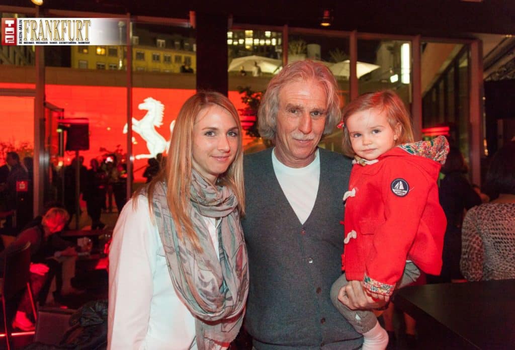 Chefarzt Dr. Johannes Peil mit Freundin Mala und Tochter