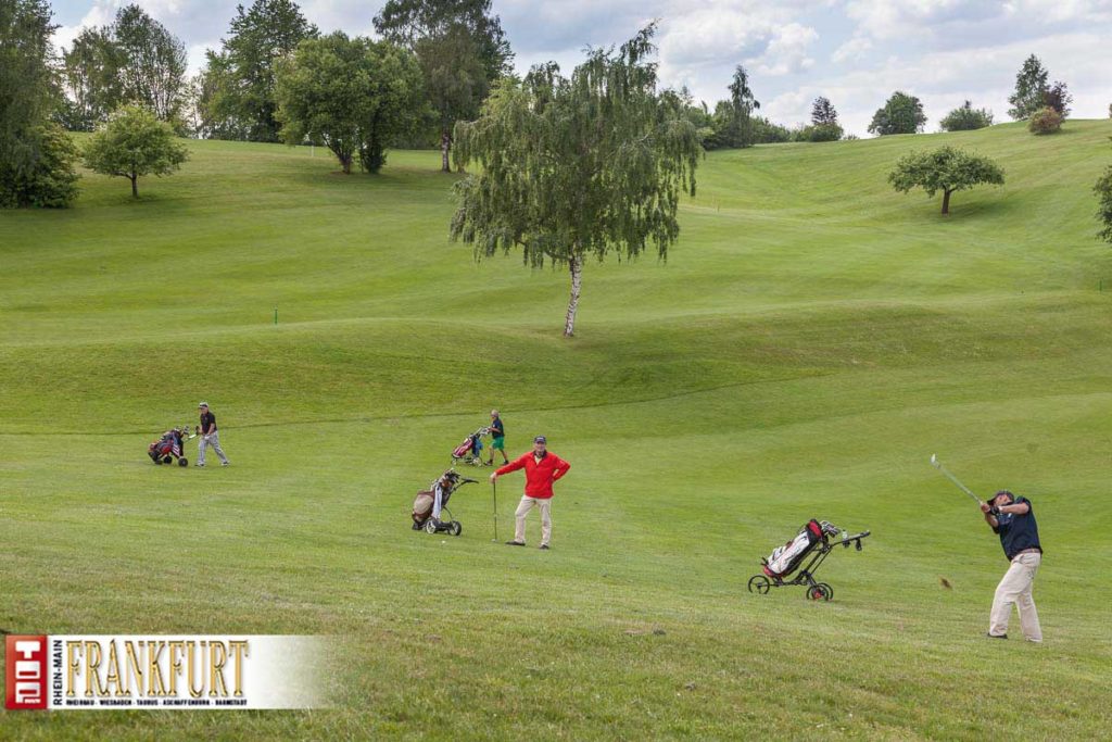 Zwischenstop auf dem gepflegten Golfrasen