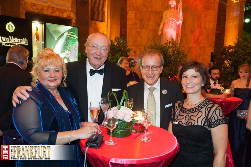 Angelika Zöllner, Klaus Bender und Matthias Laage mit Gattin Beate