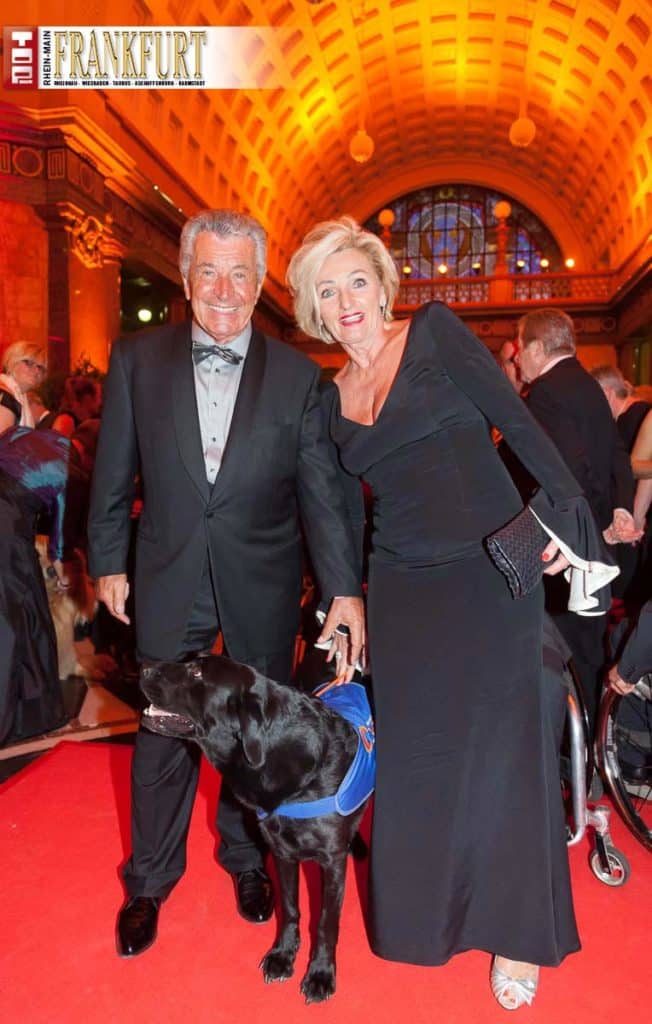 Begeisterte Vita Gala Neulinge Norbert und Milena Brand mit Hund Watson
