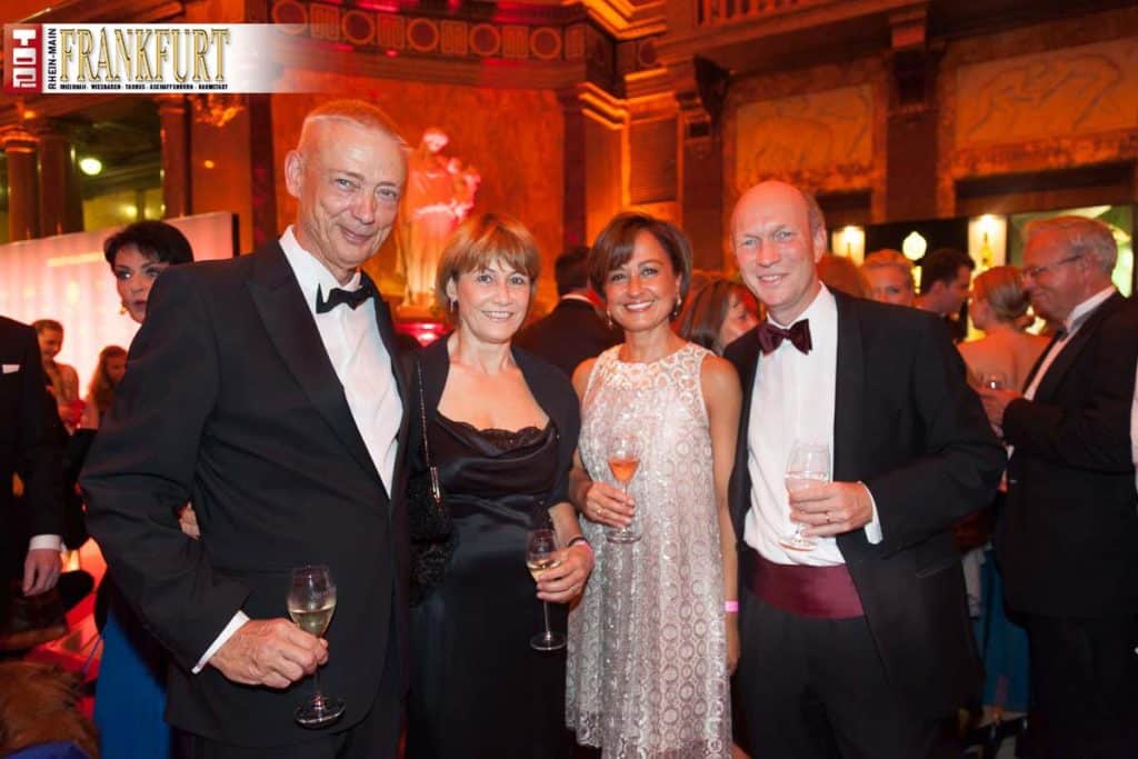 Dr Friedrich Caspers mit Gattin Dr. Ulrike Caspers und Ehepaar Dr. Christoph und Deniz Lamby