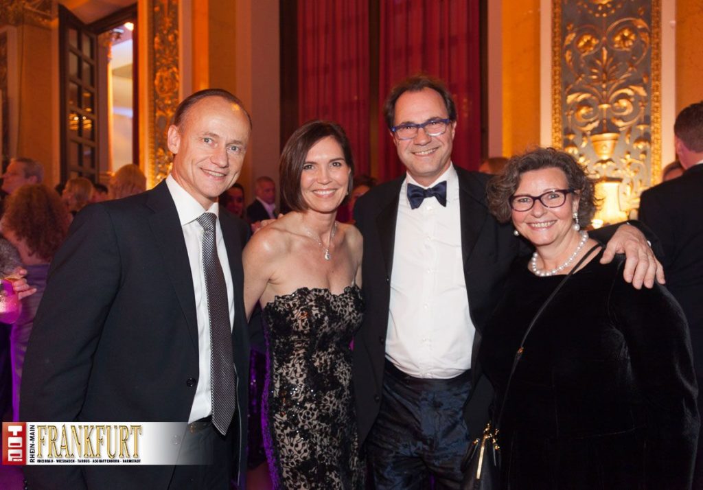 Michael Köhler mit Gattin Silvia und Ehepaar Frank J. und Sabine Schupp