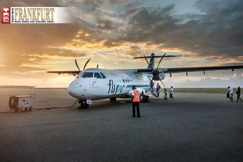 Abflug mit Villa Airs Flyme am eigenen Flughafen Maamigili