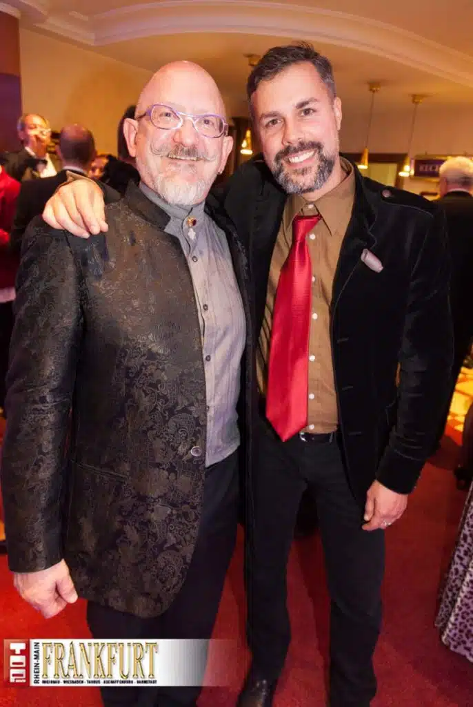 Internationale Preisträger - Llyn L. Strelau (1. Preis) aus Calgary mit Nicolas Estrada (3. Preis) aus Barcelona