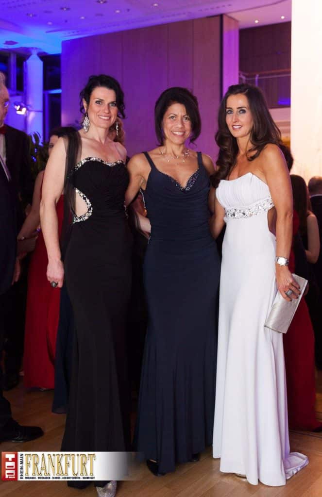 Christina Kühn mit Anaïs Kluge und Monika ten Eicken