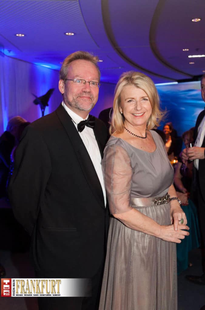 Dekan Wolfgang Kempf mit Organisatorin Monika Hand