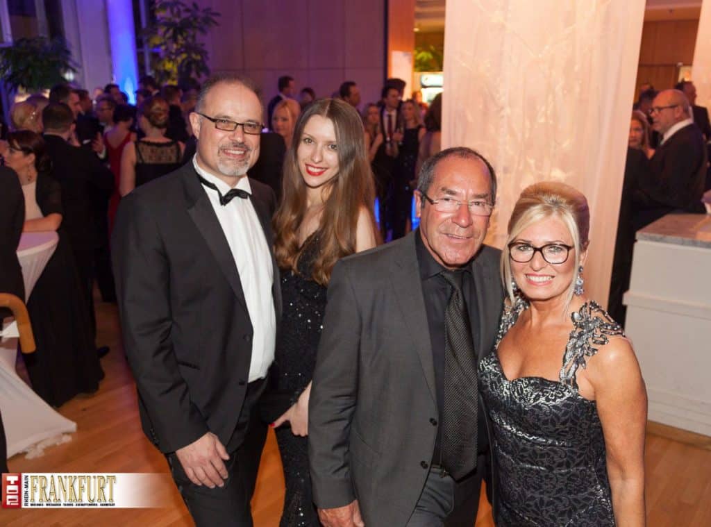 Guido Hirzmann mit Anna Krechetnykova, Manfred Bastian und Cornelia Schatton