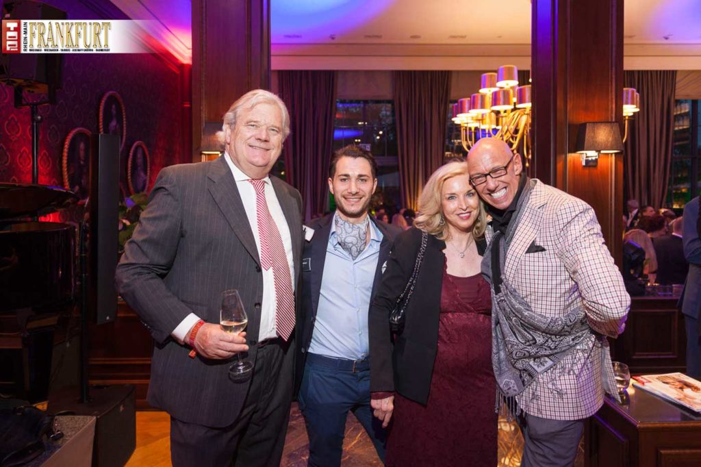 Peter Kring, Giovanni Brafa-Misicoro (Paparazzi 2), Andrea Memborg-Kring und Börsenmoderator Mick Knauff