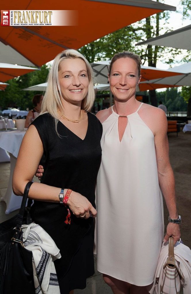 Anna-Sabina Schommer (Wellendorff) mit Birgit Bölte