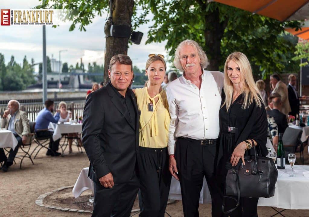 Jörg Müller (Metropress) mit Sandra Sondermann, Dr. Johannes Peil (Sportklinik Bad Nauheim) und Kamala Boger