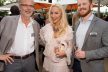 Oberbürgermeister von Offenbach Horst Schneider mit Irena Brncic und Uber Chef Christopher Bates