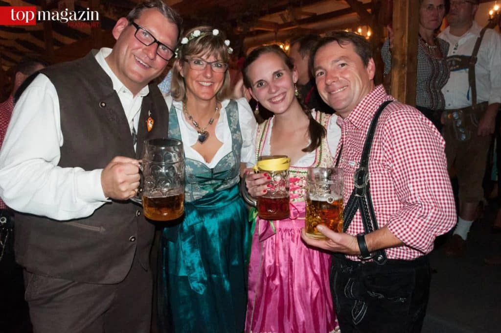 Ex-Karnevalspräsident des Großen Rats Markus Fischer (Cityforum Pro Frankfurt), Gudrun Kahlen, Franziska Metz und Bernd Kraft