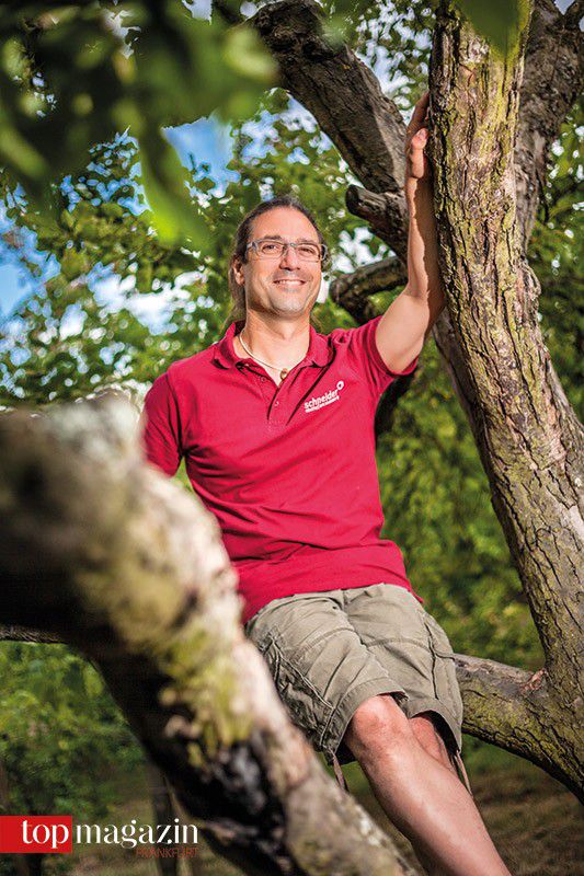 Naturverbunden - Seit über 20 Jahren schon bewirtschaftet Obstbauer Andreas Schneider den Apfelhain seiner Vorfahren und liefert damit den Rohstoff für den Apfelwein
