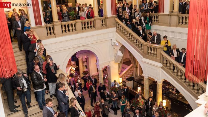 Die Kameha Suite ist regelmäßiger Gastgeber der „Bont Art News“, die seit sechs Jahren stattfinden