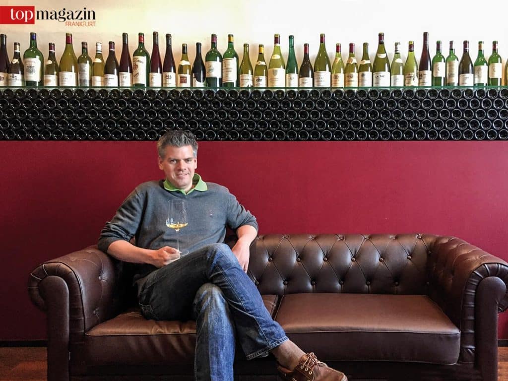 Felix Peters vom Weingut Heyl zu Herrnsheim wurde von Johann Lafer zum Restaurantfachmann ausgebildet und arbeitete als Sommelier bevor er Weinbau und Önologie studierte