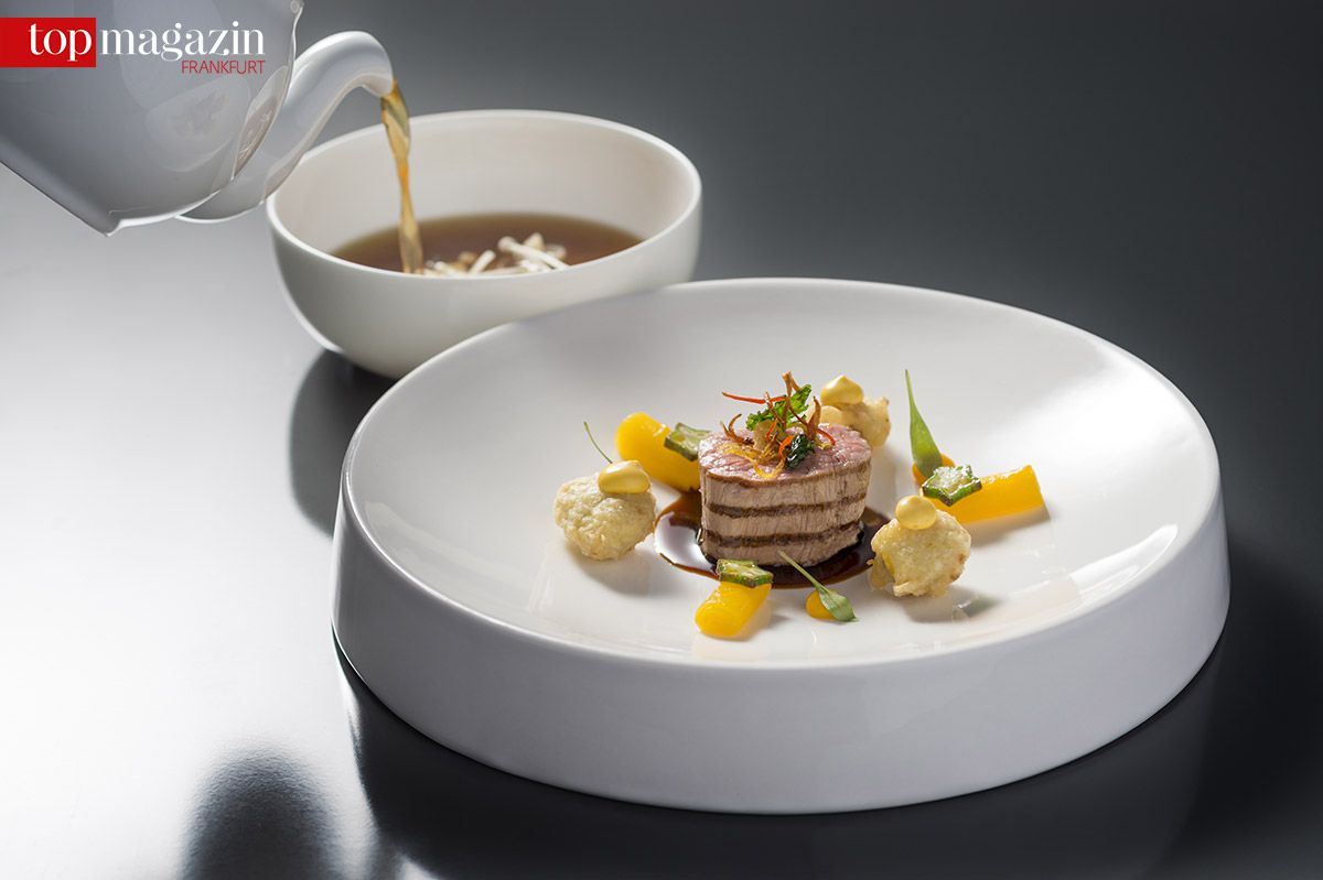 Filet und Bries vom Kalb mit Mango, Okraschote und Masterstock im Sra Bua by Amador