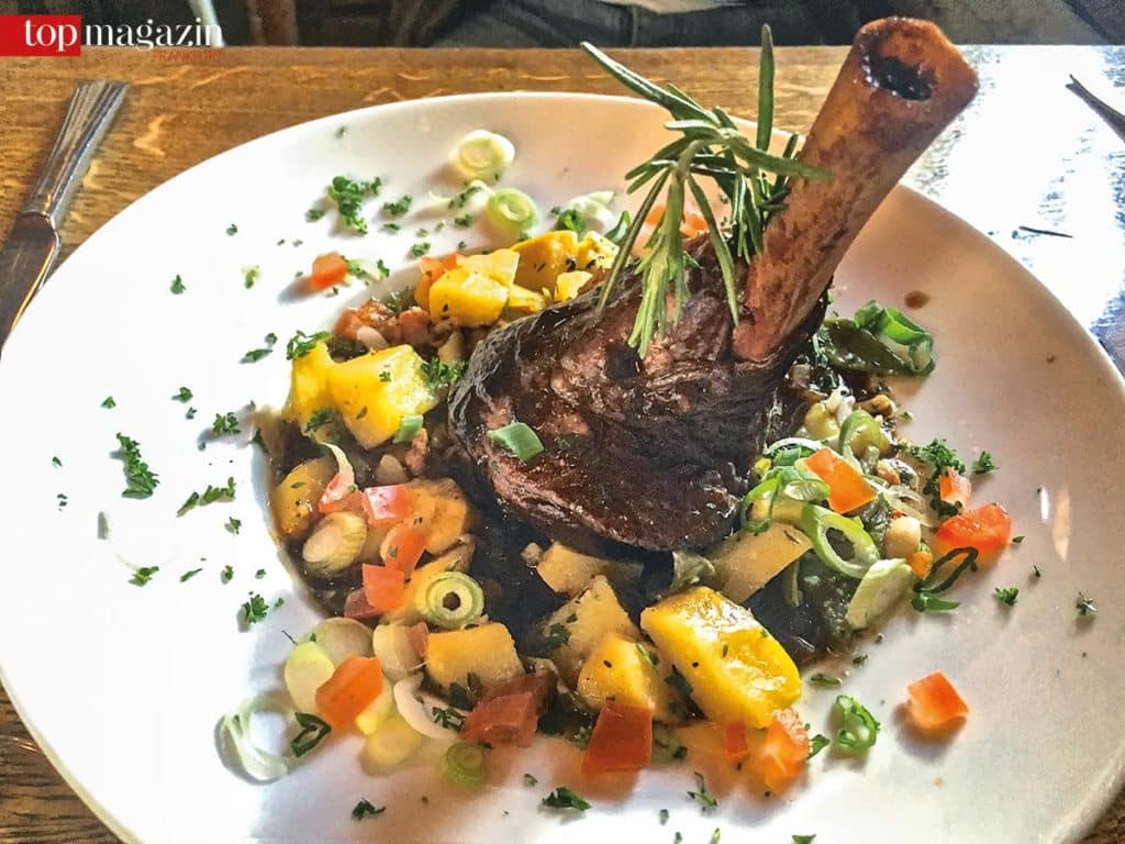 Lammhaxe in der Zornheimer Weinstuben