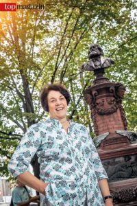 Kulturothek-Gründerin Sabine Mannel am Friedrich Stoltze Platz