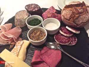 Vesperplatte im Weingut Heitlinger