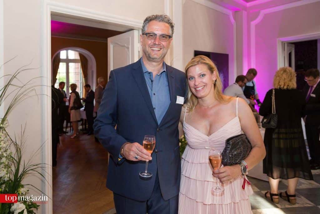 Bernd Altpeter (Deutsches Institut für Telemedizin) mit Maren Thaler (Cron am Hafen)