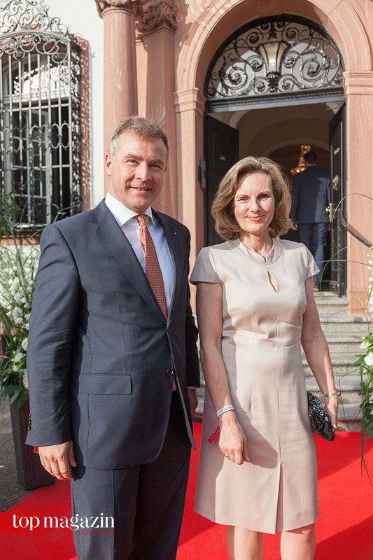 Petra Becker (International Art Bridge) und Dr. Jörg Kariger (Hetairos Capital)