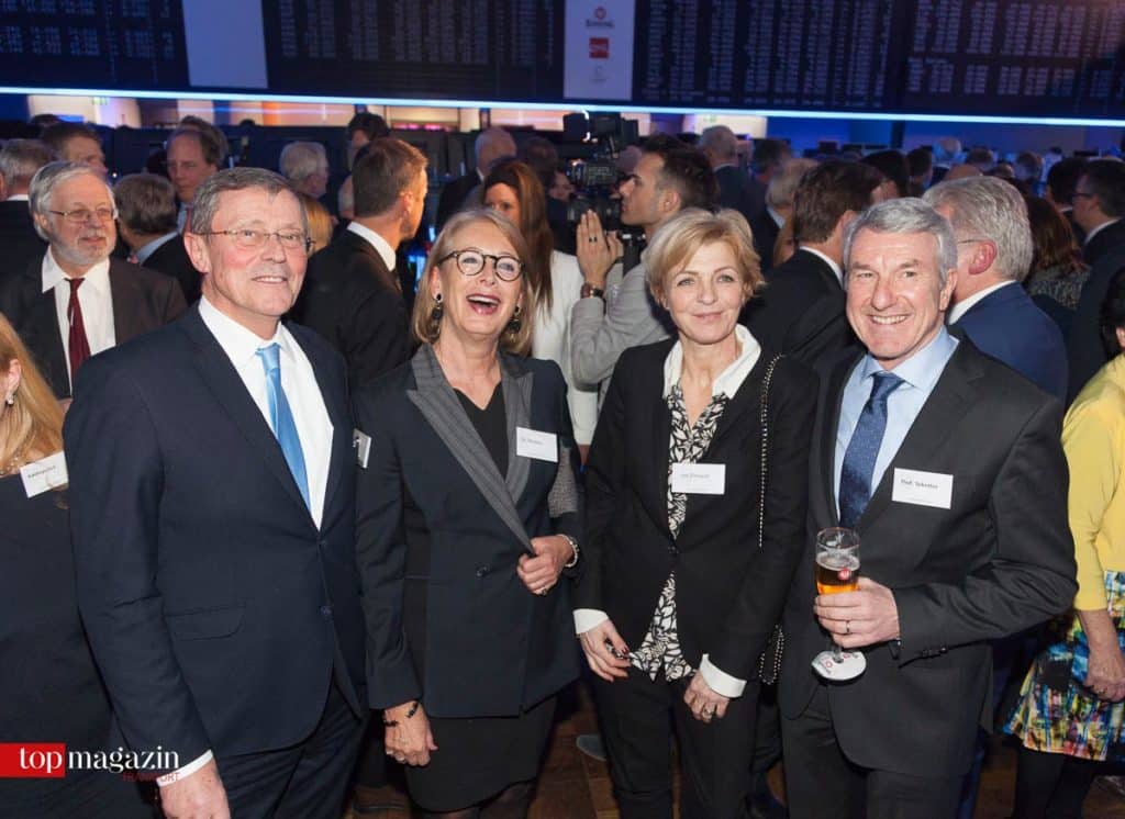 Michael von Zitzewitz (Honorarkonsul Bangladesch) mit Beate Heraeus (Präsidentin der Senckenberg Gesellschaft), Anette von Zitzewitz (von Zitzewitz Kommunikation) und Prof. Hans Helmut Schetter