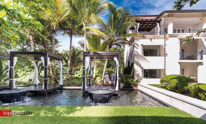 Yoga Pavillons auf dem Wasser im Casa Colonial