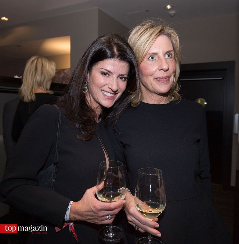 Architektin Oana-Erica Rosen mit Sabine Mann (Ballwanz Immobilien)