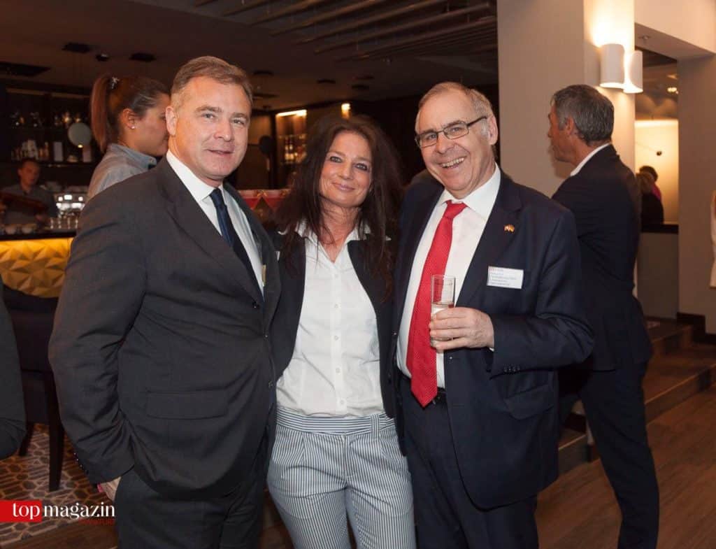 Dr. Jörg Kariger (Hetairos Capital), Petra Greilach (Top Magazin) und der Generalkonsul der Schweizerischen Eidgenossenschaft Markus Rolf Meli