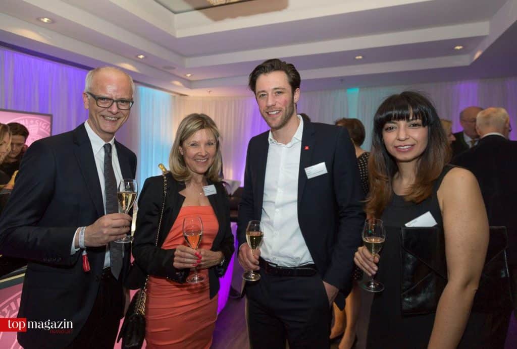 Jens Fay (BoConcept) mit Claudia Buschmann (Marvin Jeske Immobilien), Marvin Jeske und Derya Nas (BoConcept)