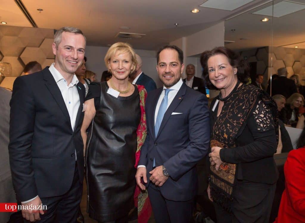 Le Méridien-Hoteldirektor Wolfgang Selinger mit Barbara Brosius, Top Magazin-Verleger Michael Ruiss und Gabriele Eick