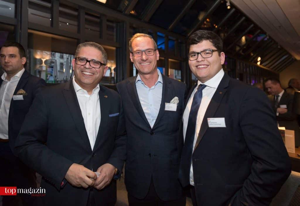 Piroz Khajehamid (Juwelier Rüschenbeck) mit Thomas Lamperstorfer (FCA Bank) und Arian Khajehamid