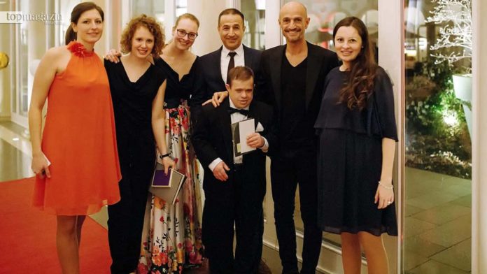 Eva Tabbert, Nelly Langelüddecke, Felicitas Rohde, Wafa, Omid und Peyman Amin und Nadine Riedesel Freifrau zu Eisenbach