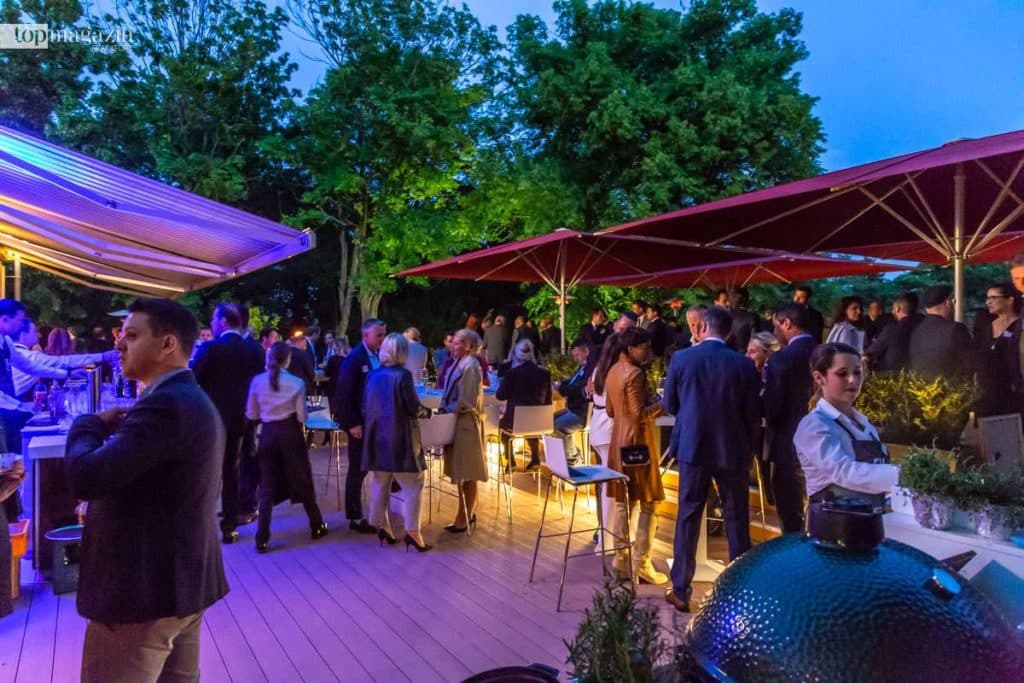 Summer-Feeling pur auf der Terrasse des Restaurants 'Grill & Health' Summer-Feeling pur auf der Terrasse des Restaurants 'Grill & Health'