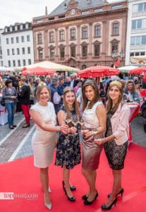 Tatjana Schmidt (Weinkönigin Rheingau), Alina Scholtes (Weinprinzessin Mosel), Nina Oberhofer (Weinprinzessin Oberpfalz), Sina Hassel (Weinprinzessin Rheinhessen)