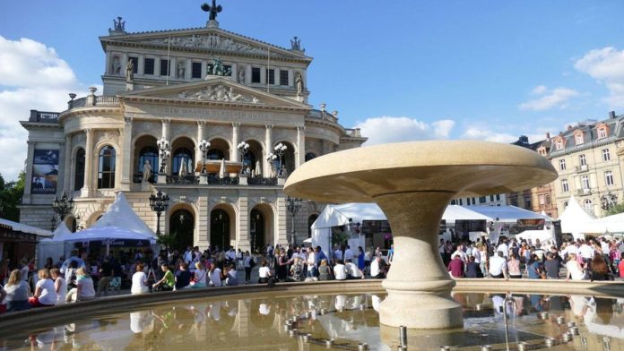 Das Opernplatzfest Frankfurt wird 40