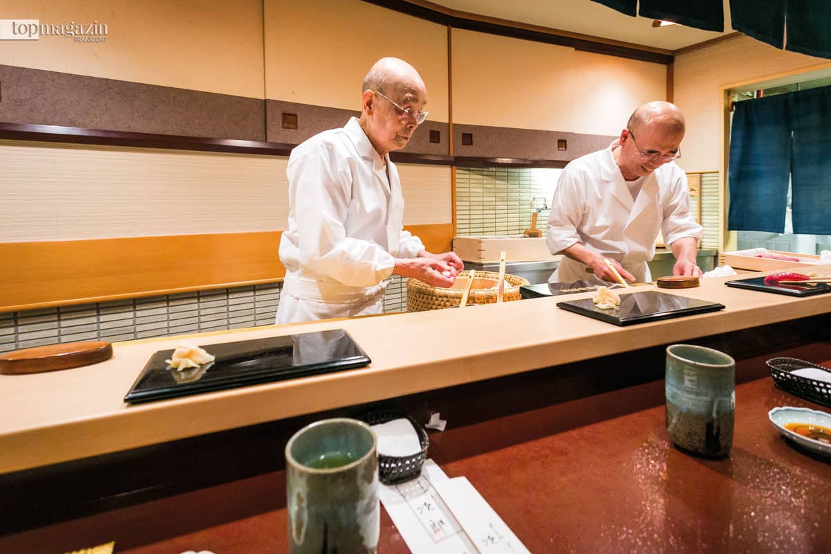 Jiro Ono und sein Sohn Yoshika, Sukiyabashi Jiro Tokyo Jiro Ono und sein Sohn Yoshika, Sukiyabashi Jiro Tokyo
