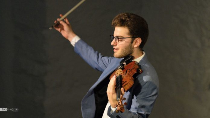 Der österreichische Geigenvirtuose Emmanuel Tjeknavorian
