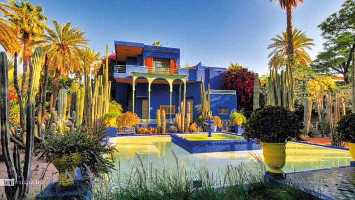 Rosengarten des Jardin Majorelle von Yves Saint Laurent
