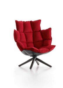 Husk (2011) für B&B Italia: „Der Betrachter sollte schon beim Anblick eines Sessels einen nicht nur körperlichen, sondern auch geistigen Komfort empfinden.“