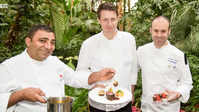 Frankfurt Geht Aus 2021 - Coskun Yurdakul (Tigerpalast), Steffen Haase (Palmengarten), Andreas Krolik (La Fleur) bei der Präsentation des Menüs für den abgesagten Frühlingsball 2020 (Foto Kammerer)