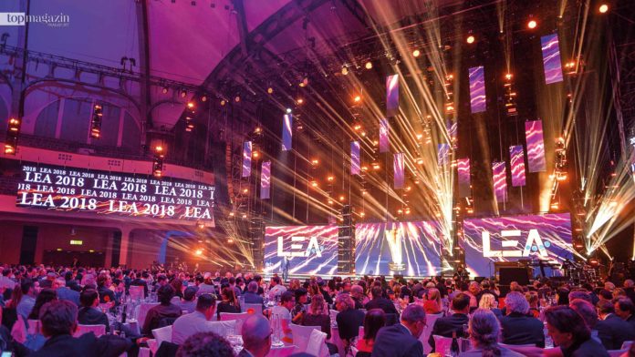 Spektakuläre Light-Show beim LEA Award 2018 in der Festhalle